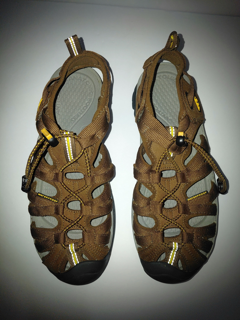 EUC Womens Sz 7 Keen Brown Whisper Water-Ready Sport Sandals Arch Support